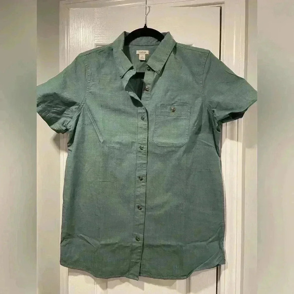 NWOT L.L. Bean Women’s Sage Green Stretch Cotton Short Sleeve Button Down - Picture 1 of 8